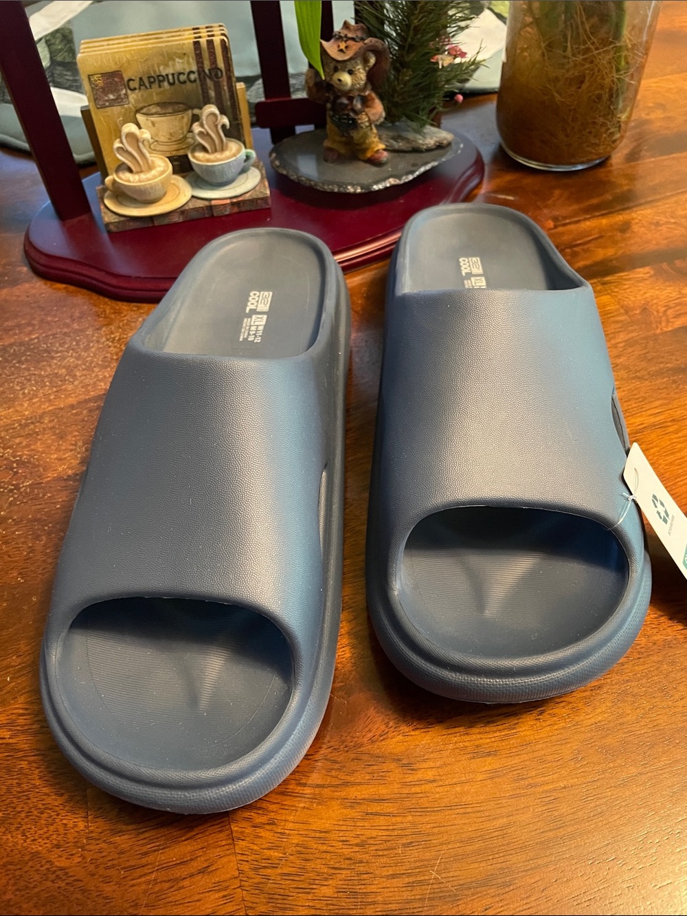 32 DEGREES COOL Cushion Slip-On Slides Women’s 11-12 Men’s 8-10 Blue